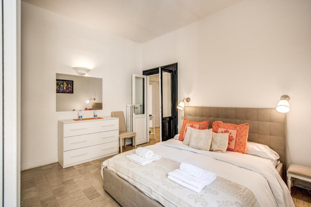 Colonna Suite - Rome Via Del Corso Big Apartment Kültér fotó