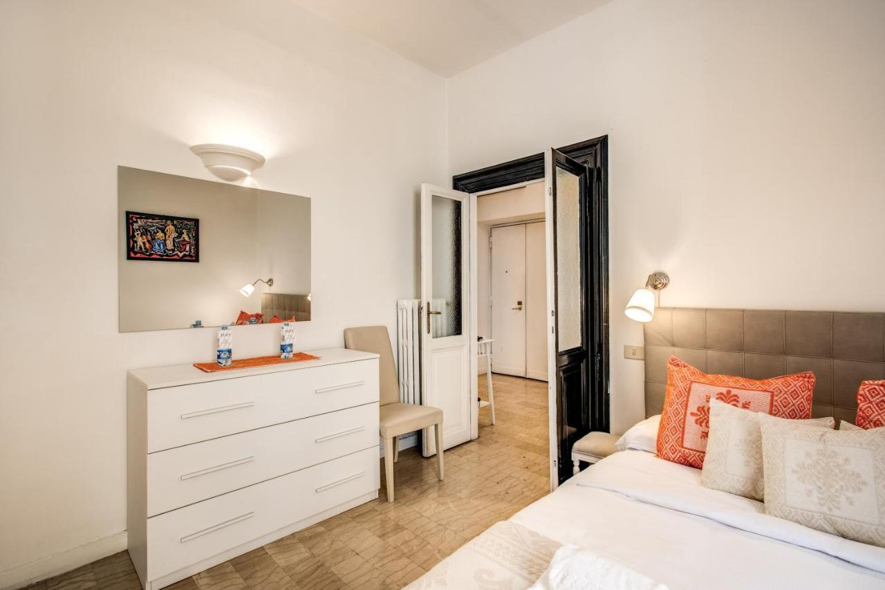 Colonna Suite - Rome Via Del Corso Big Apartment Kültér fotó